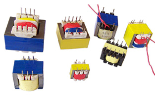 撸撸在线视频的家庭成员有个小小体型的EI型插针式变压器，但是你可不要被它外表欺骗哦，它虽不大但是作用可是不能小看的！