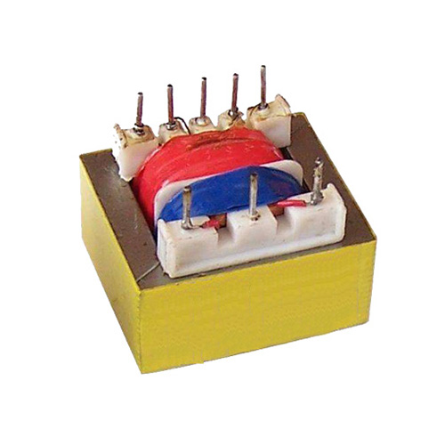 EI型插针式变压器是电子变压器里一种，是按照铁心形状来定义的，因为EI变压器的铁心是由“E”型片和