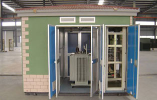 箱式变压器在运行中常常会因运行维护不当造成设备事故,运行人员定期通过看、听、闻手段对设备进行巡视检查,海以妥时发现设备的缺陷,从而把设备故障处理在萌芽状态,避免岀现设备事故。那箱式变压器巡视过程中需要检查哪些事项？撸撸片在线为你一一详解！