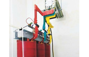 这个问题要结合实际情况而论，有的时候可以调换低压侧相序，有的时候不允许。但是，撸撸在线视频生产厂家撸撸片在线电气想说的是“尽量按要求来操作，保证安全才是重要的”。下面，就这个问题，跟着撸撸片在线电气小编来详细了解一下吧！